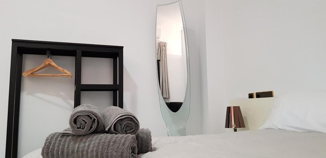 Lux Home - Sierpes Terrace Севиля Екстериор снимка